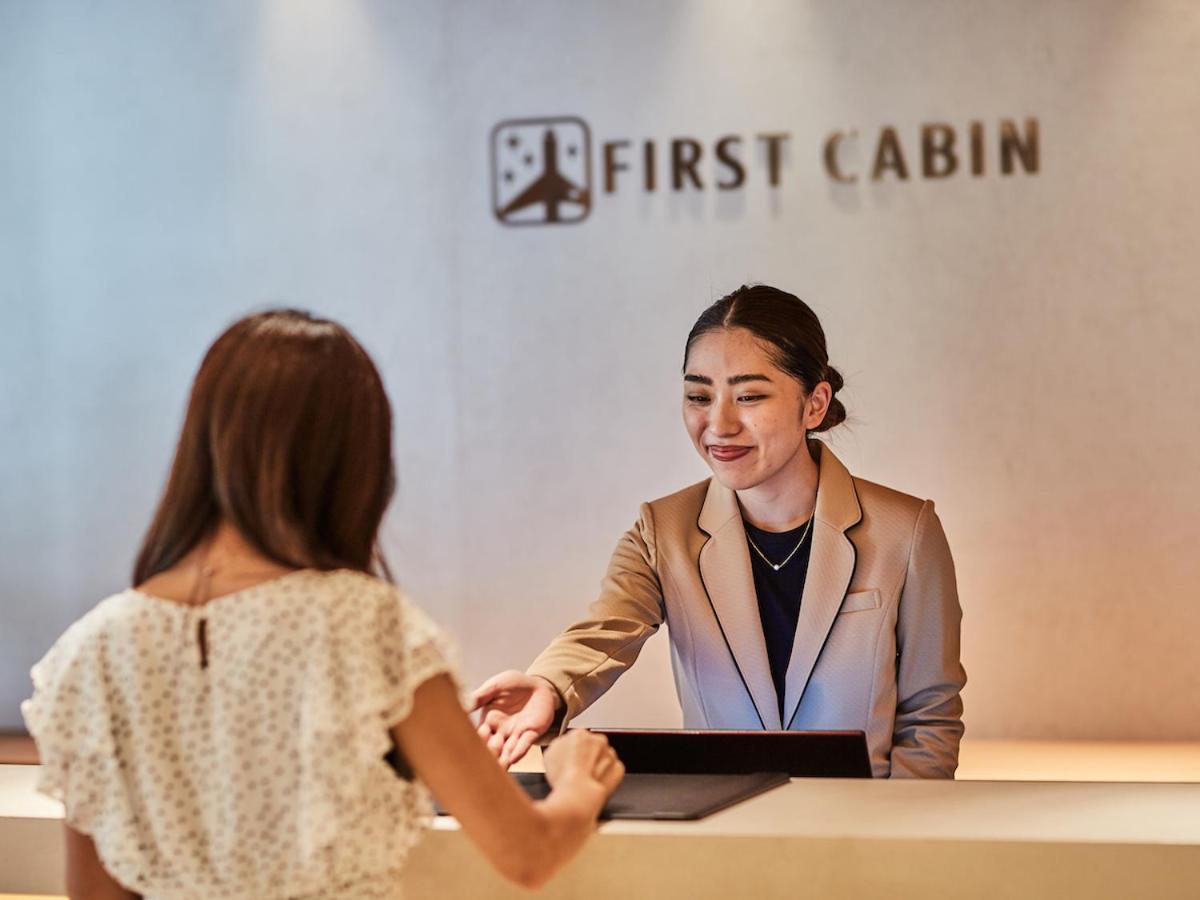 First Cabin Nishi Umeda Osaka Exteriör bild