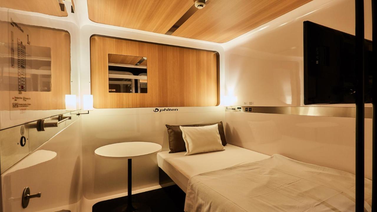 First Cabin Nishi Umeda Osaka Exteriör bild
